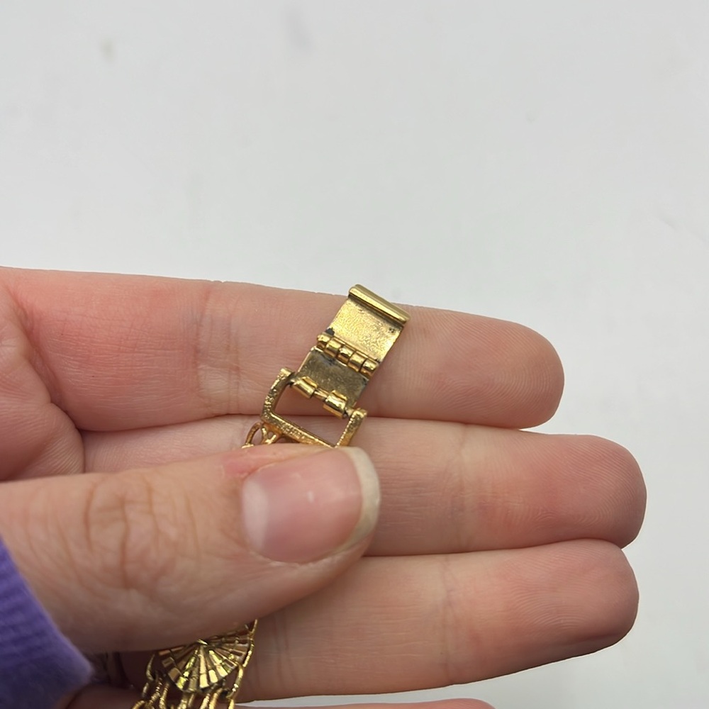 Vintage Gold Tone Heart Love Chain Bracelet Bangle Jewelry Boho MCM - Picture 10 of 10